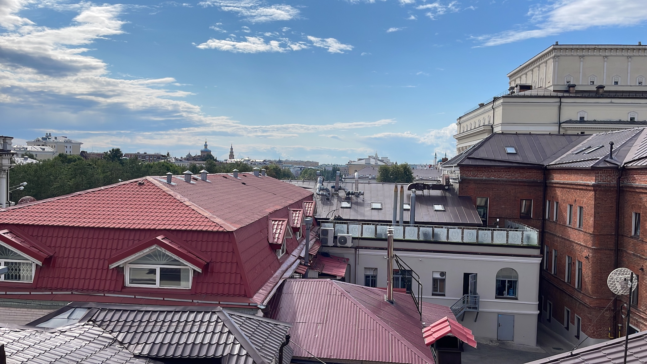 Где Лучше Остановиться в Казани ТУРИСТУ в 2026 | Районы, Отели и Квартиры на Сутки